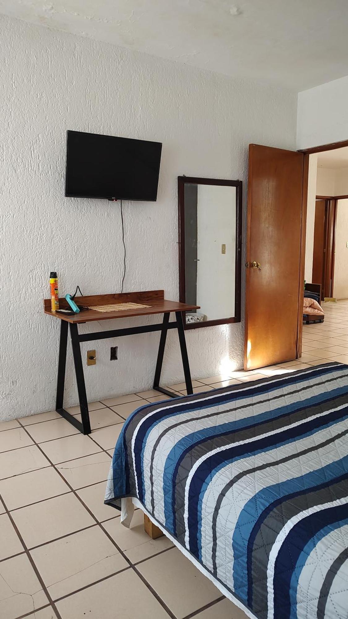 Habitacion Privada En Casa De Huespedes Гвадалахара Экстерьер фото